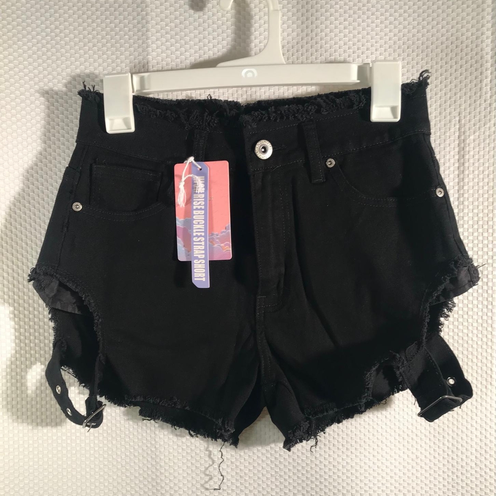 LILAC SUNSET Edgy Black Women's Frayed Hem Jean Shorts Zize 7B